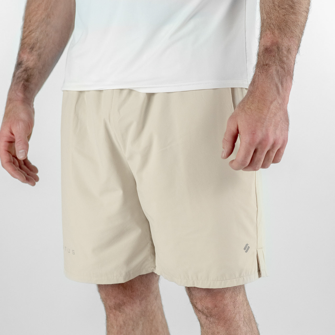 CORE SHORTS TAN